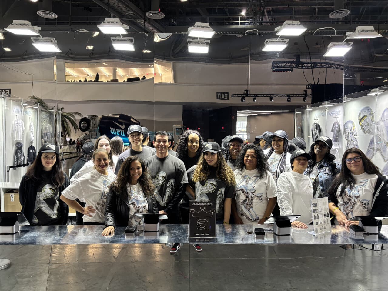 +44 Formula One - Las Vegas Street Activation, photo 9