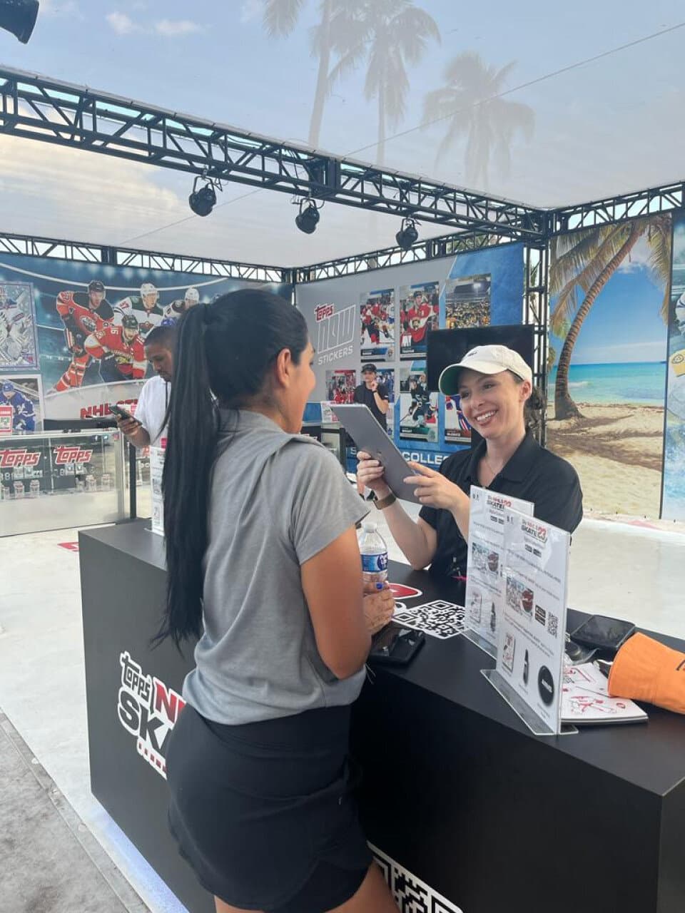 Topps - NHL All Star Beach Fest, photo 2